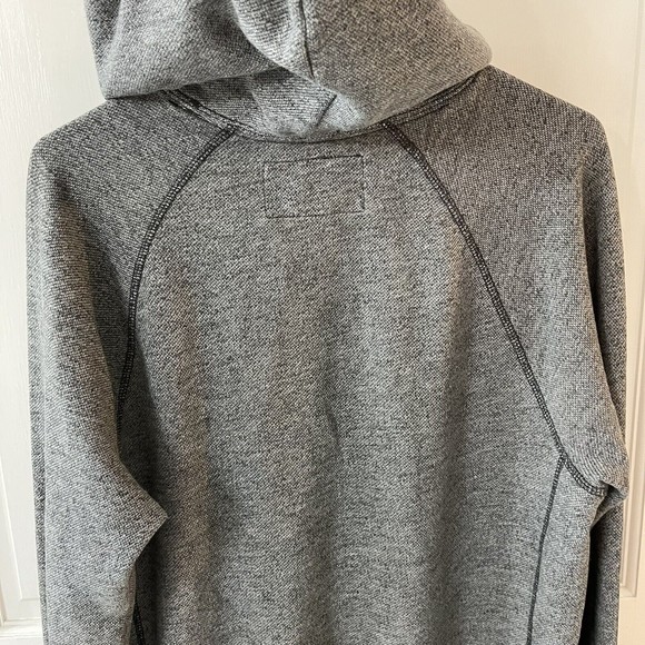 Abercrombie & Fitch Hoodie Gray Muscle Fit Distressed Pullover Size Small Patch - Picture 4 of 7
